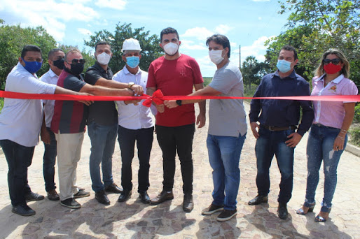 Prefeito Lucas Moraes inaugura pavimentação poliédrica no município